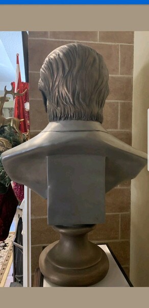 Donald Trump Portrait Bust Sculpture Back View of bust Presidential